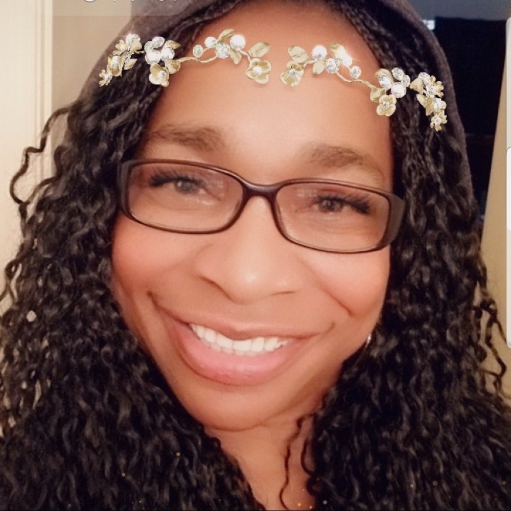 Meet your Posher, Danell